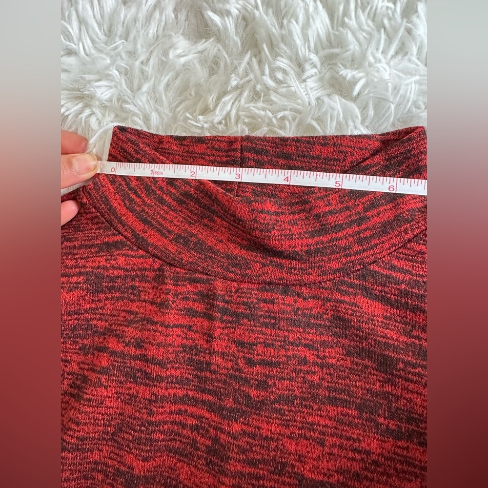 Roommates red shirt